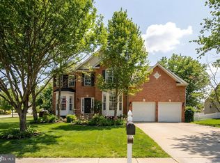 11 Kenwood Ct, Fredericksburg, VA 22405