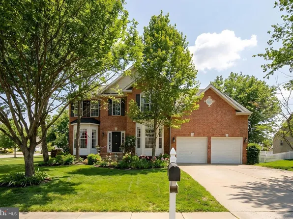 11 Kenwood Ct, Fredericksburg, VA 22405