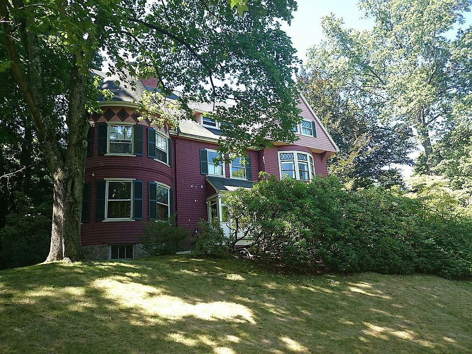 2nd image of 194 Buckminster Rd
