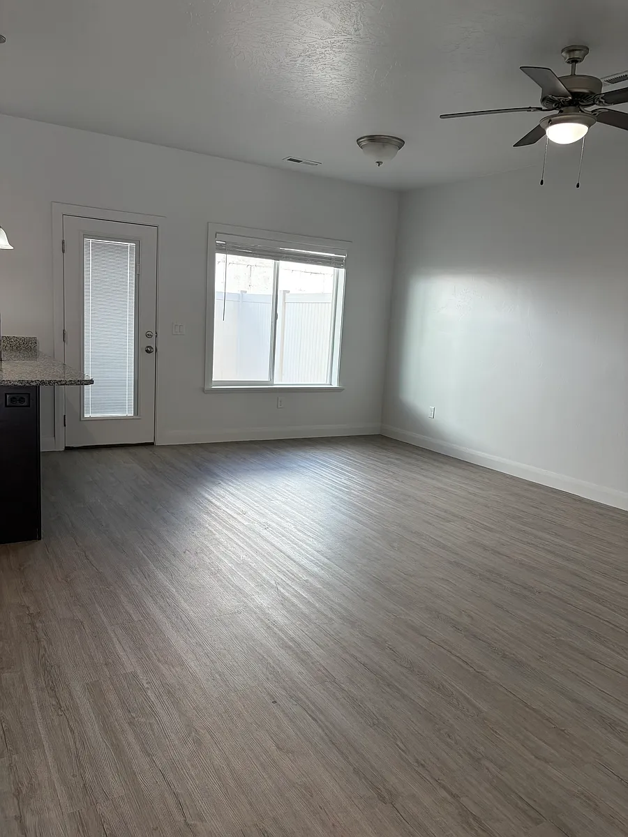 Building Photo - 3036 N 125 E
