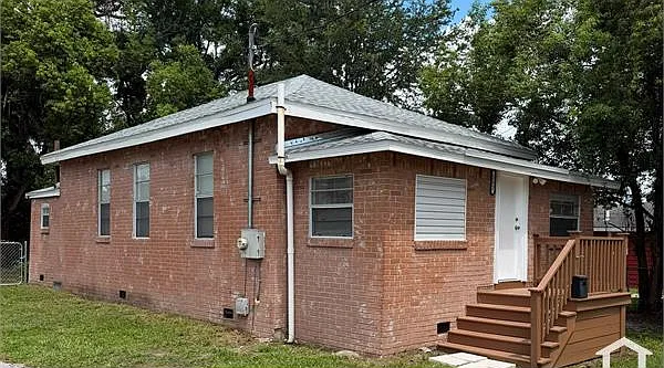 252 Claude St