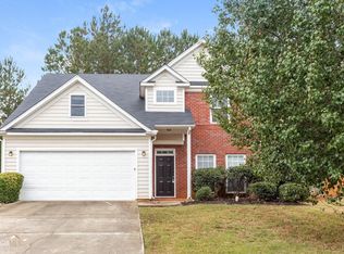 285 Lazy Willow Ln, Lawrenceville, GA 30044