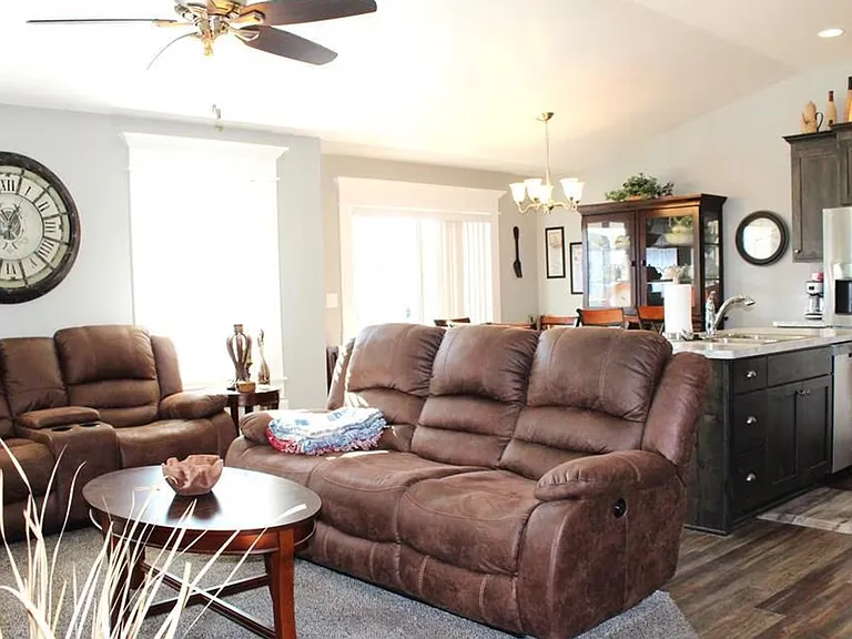5172 Ryanne Way — Photo 4