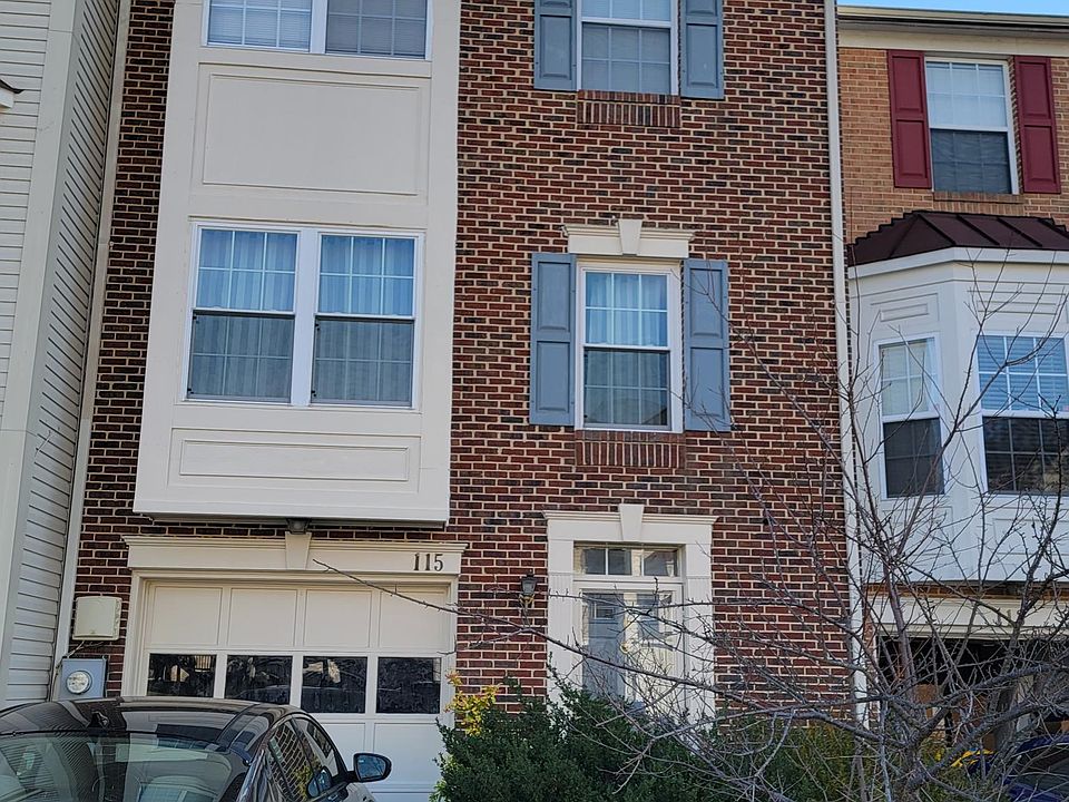 1st image of 115 Pinecove Ct
