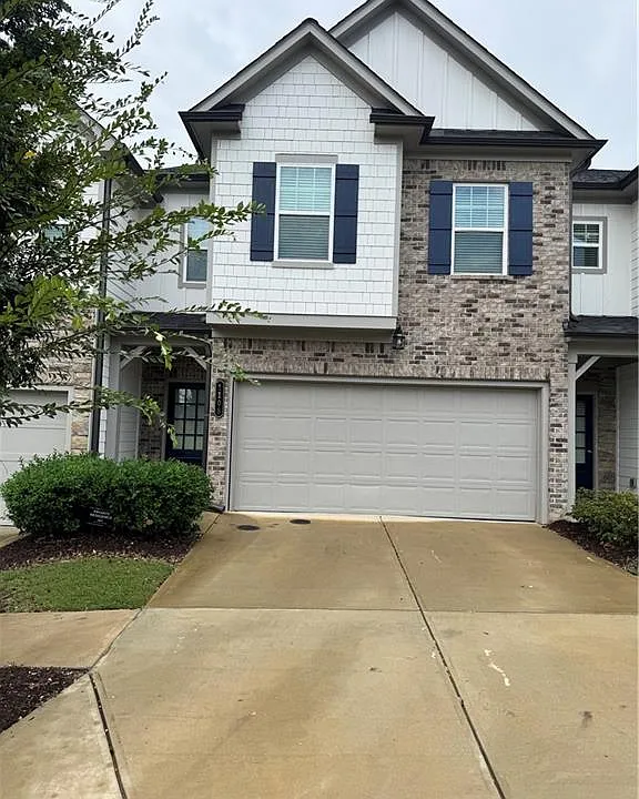 1108 Lossie Ln