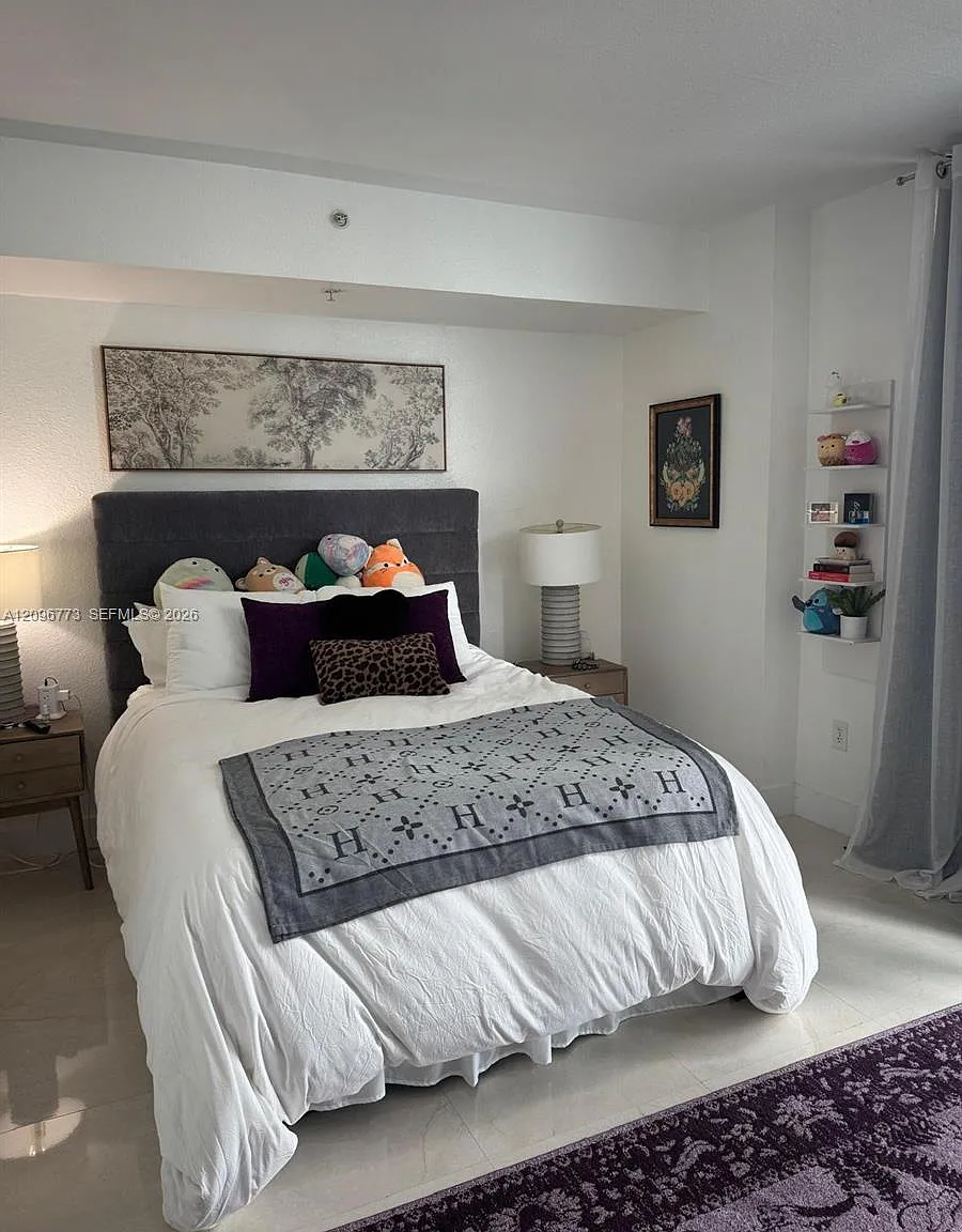 Moon Bay Of Miami Condo — Photo 3
