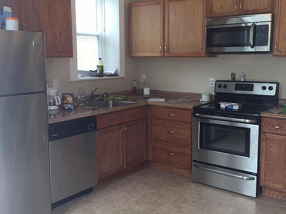 4th image of 4110 Castleman Ave #A