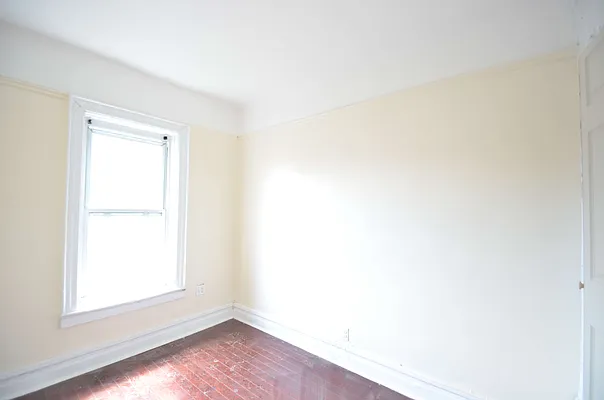 Rented by CITY SKYLINE REALTY INC | media 30