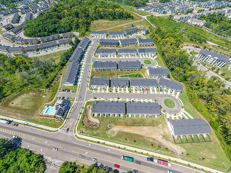 Residences At Hardin Valley — Photo 18