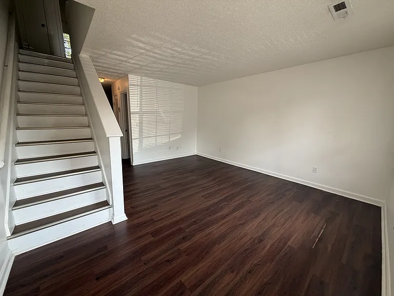 112C Kimeran Ln — Photo 8