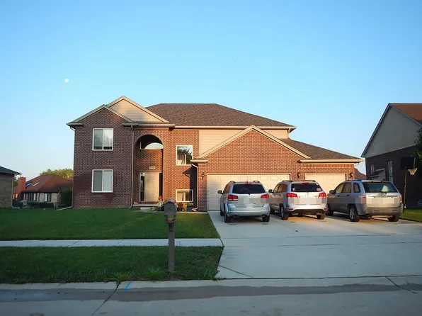 32781 Kathleen Dr, Chesterfield, MI 48047