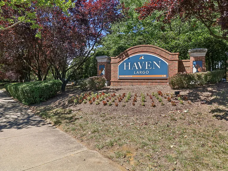 Haven Largo — Photo 33