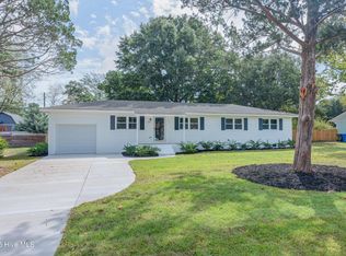 365 Toulon Dr, Wilmington, NC 28405