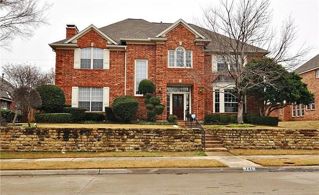 1st image of 741 Shorewood Dr