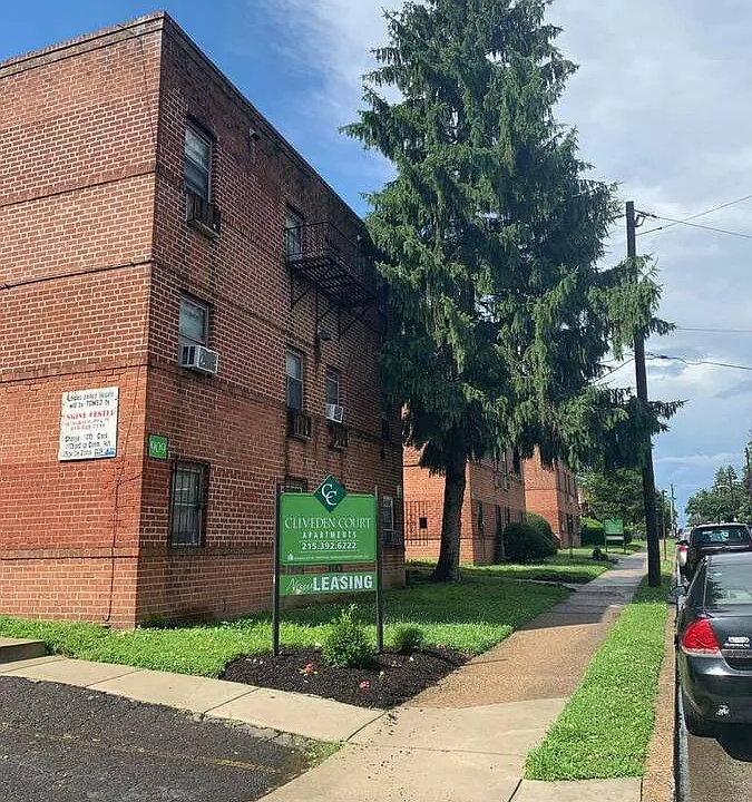 911 E Cliveden St #3