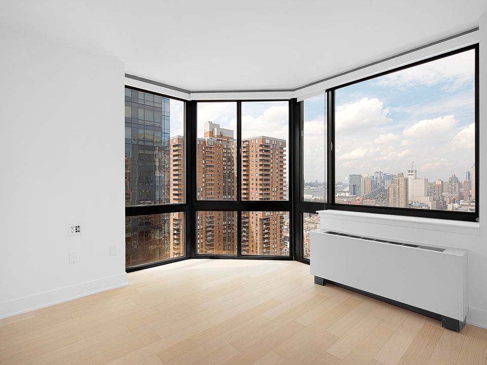 1st image of 420 W 42nd St APT 39F