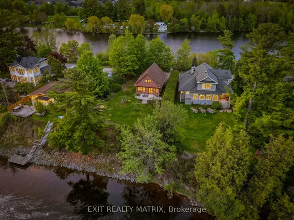 5056 Nicolls Island Rd, Ottawa, ON K4M 0T7