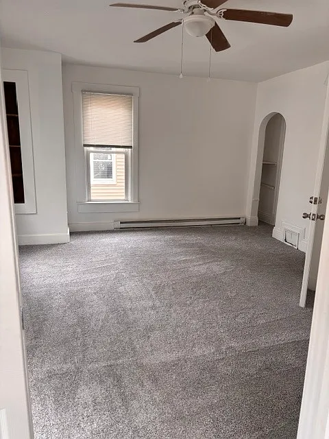 Spacious 3 Bedroom Apartment in Springfield — Photo 2