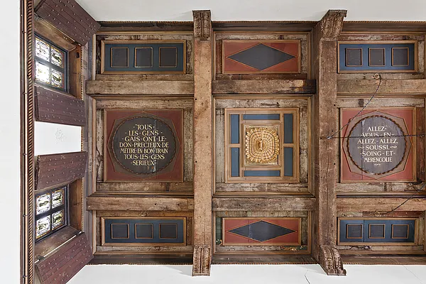 Sold by Corcoran | media 3