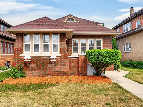 3056 N 55th STREET, Milwaukee, WI 53210