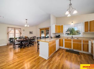 2835 Hogan Cv, Fremont, NE 68025