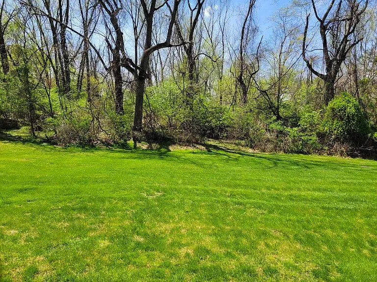 24 White Pine Ct — Photo 16