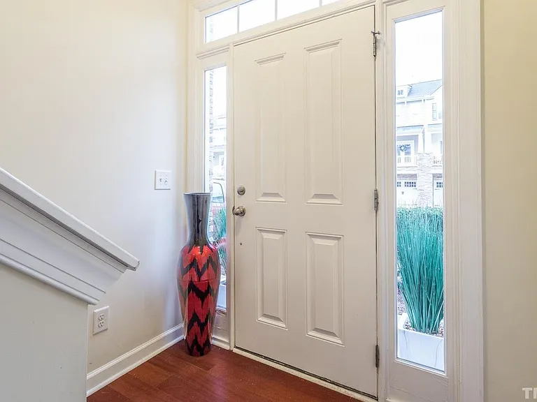 8024 Sycamore Hill Ln — Photo 3