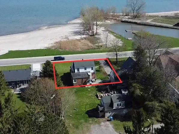 19 Lakeshore Rd W, Pt Colborne, ON L3K 2S2