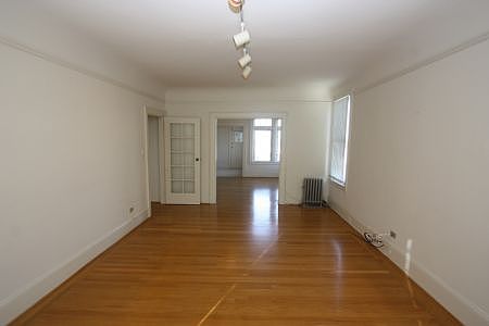 5th image of 2435 Union St APT 411