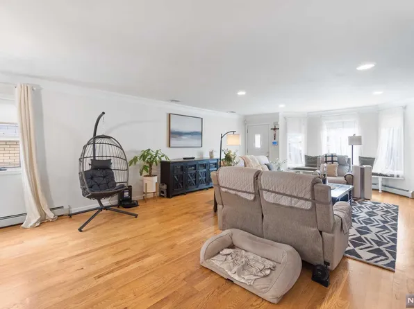 235 Jersey Ave #A, Cliffside Park, NJ 07010