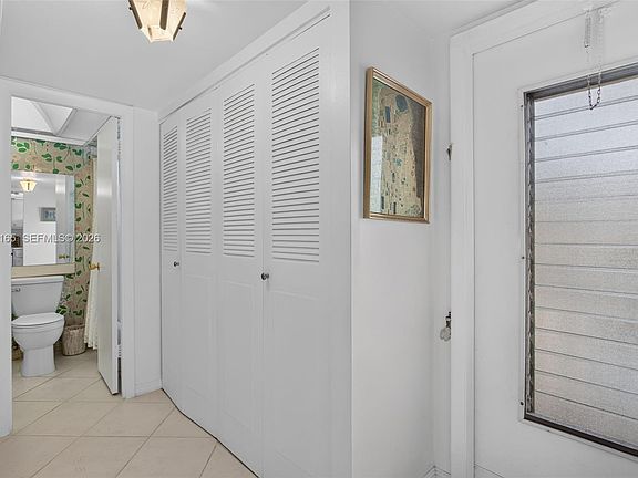 3rd image of 4299 NW 16th St APT 210
