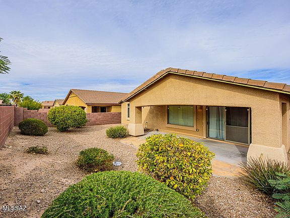 4th image of 4016 E Coolbrooke Dr
