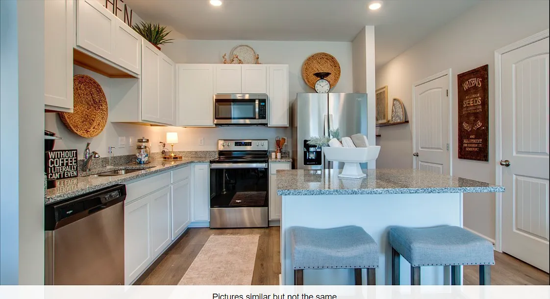 3 bed, 1363 sqft, $1,900 — Photo 4