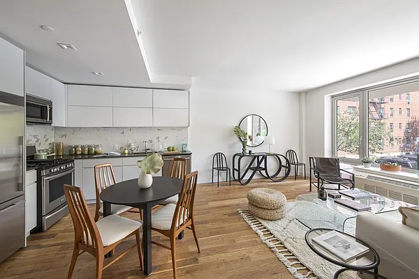 Rented by Halstead Property Development Marketing LLC | media 14