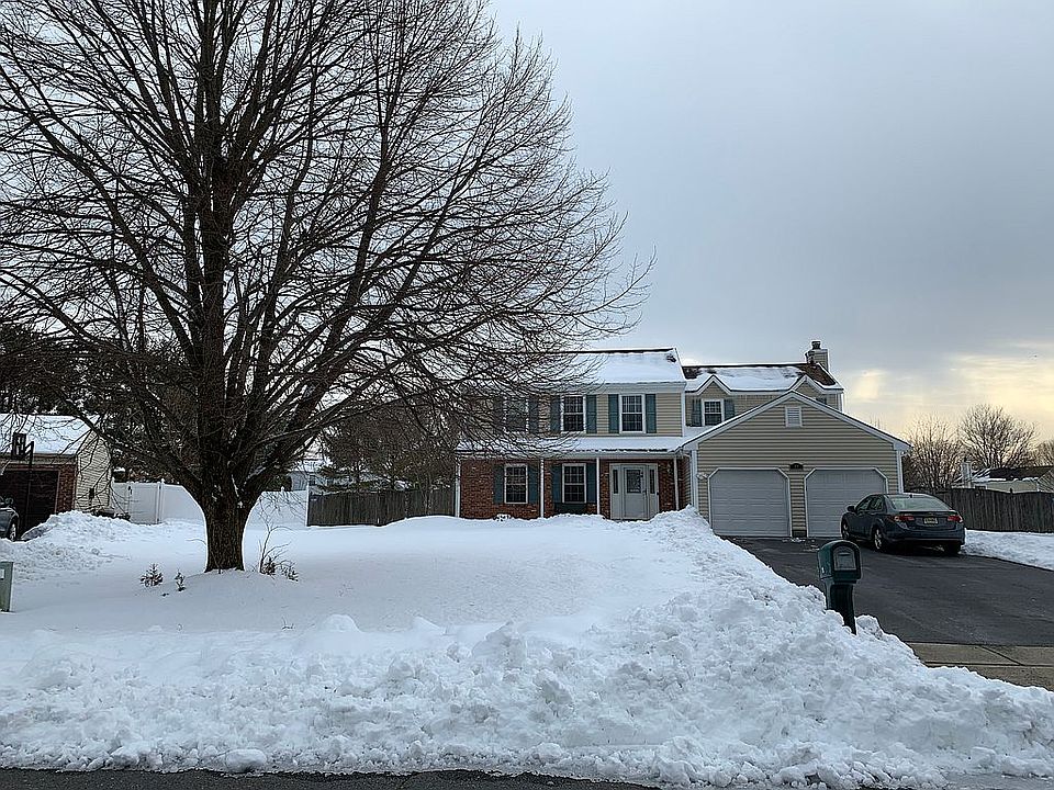 VIew of house from street 
