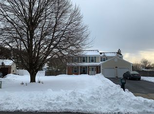15 Plymouth Ln, Manalapan, NJ
