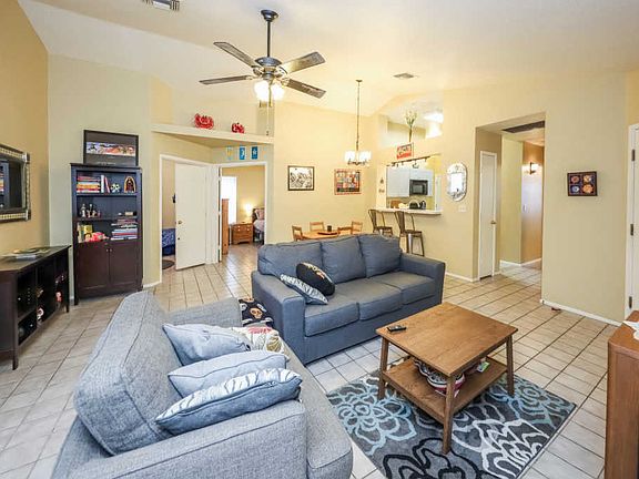 4th image of 1342 N Amberbrooke Ave