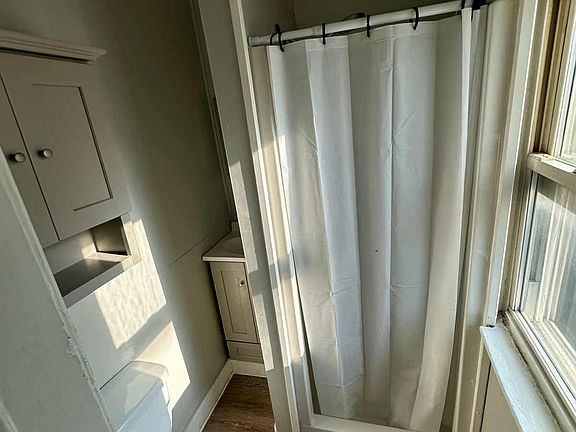5th image of 205 W Yates St #2