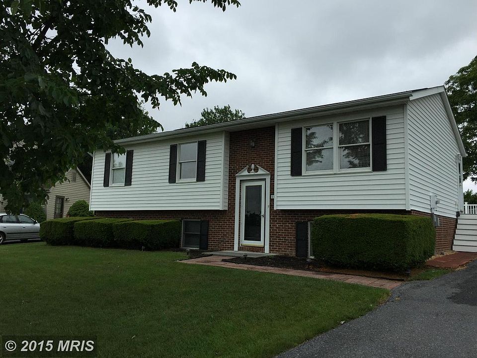1st image of 112 Meadowbrooke Pl