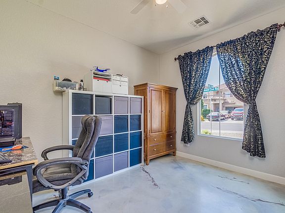 4th image of 4701 E Meadow Creek Way