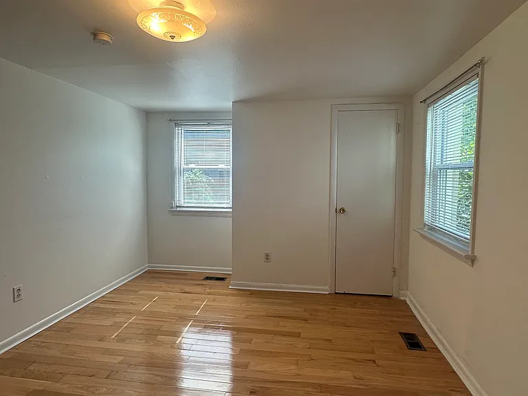 509 S 13th St #B — Photo 15