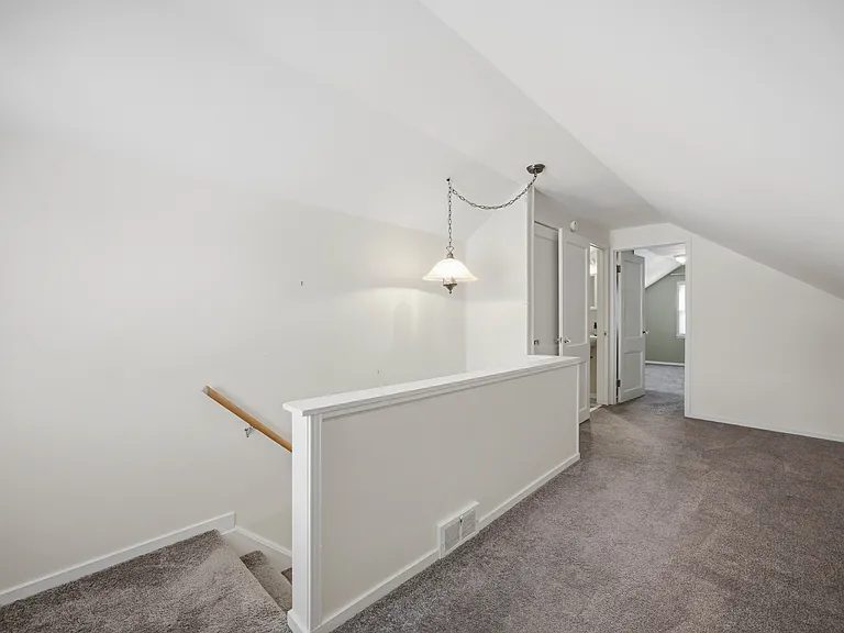 406 Tarrington Rd — Photo 21