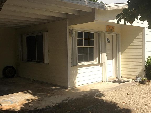 2nd image of 241 Jasmine St