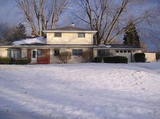 1st image of 54324 Fenton Ln