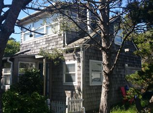 245 Pontiac St, Yachats, OR 97498