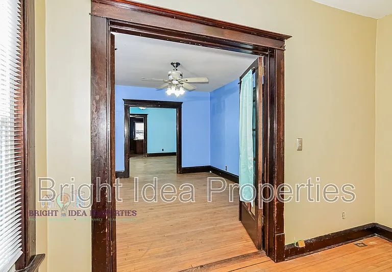 2104 Emerson Ave S #2 — Photo 18