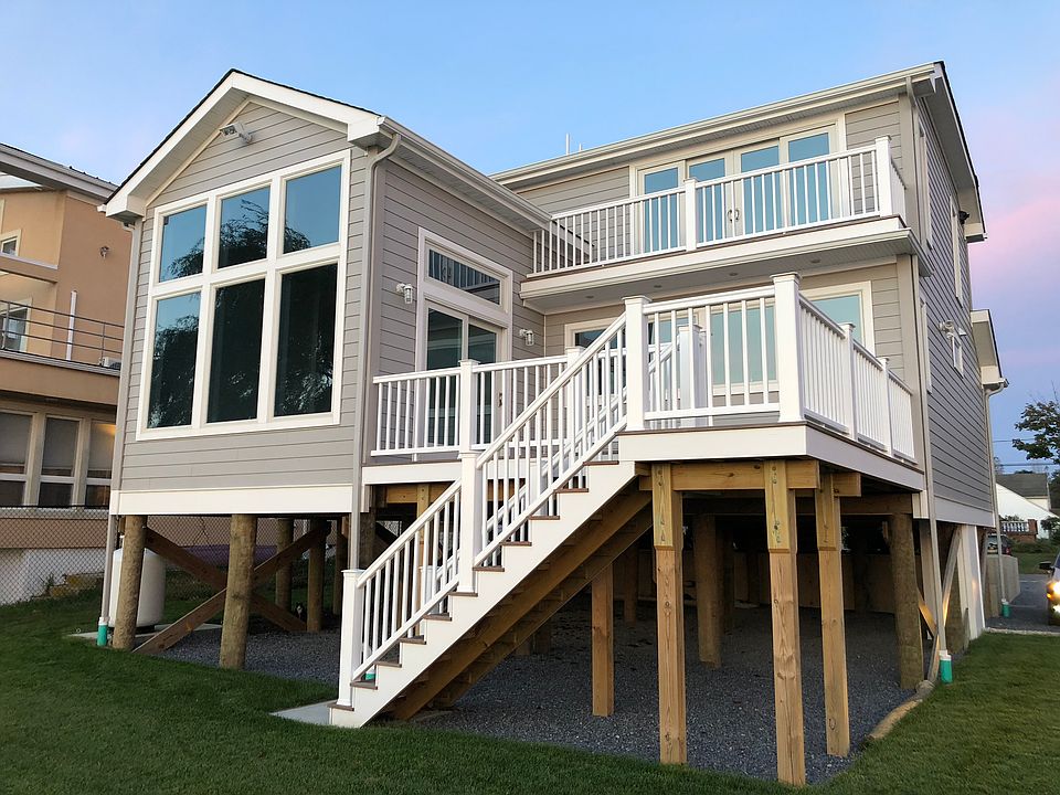 1st image of 42 Grandview Dr