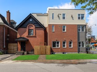 296A Nelson St, Ottawa, ON K1N 7S4