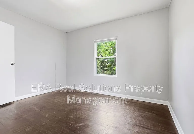 2920 Ruhl Ave — Photo 17