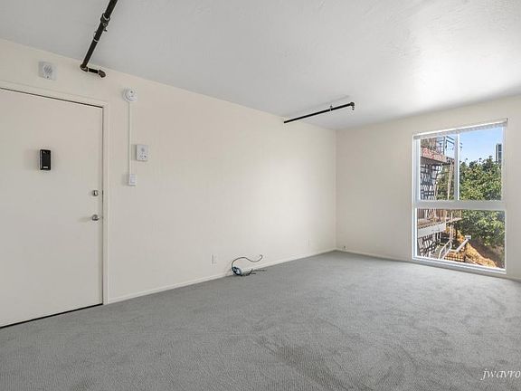 5th image of 25 Elgin Park APT 4